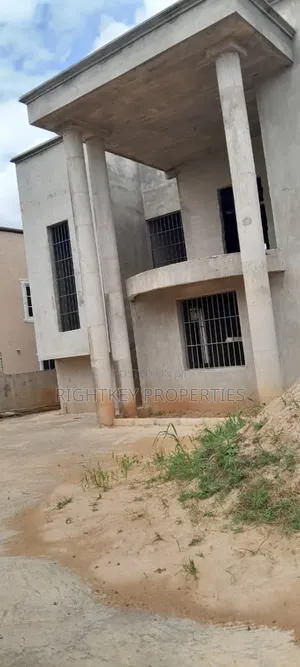 6bdrm Duplex in Kwadaso Edwenase, Kumasi Metropolitan for sale