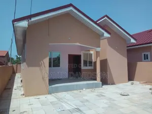3bdrm House in 3 Bedroom Newly, Tema Metropolitan for sale
