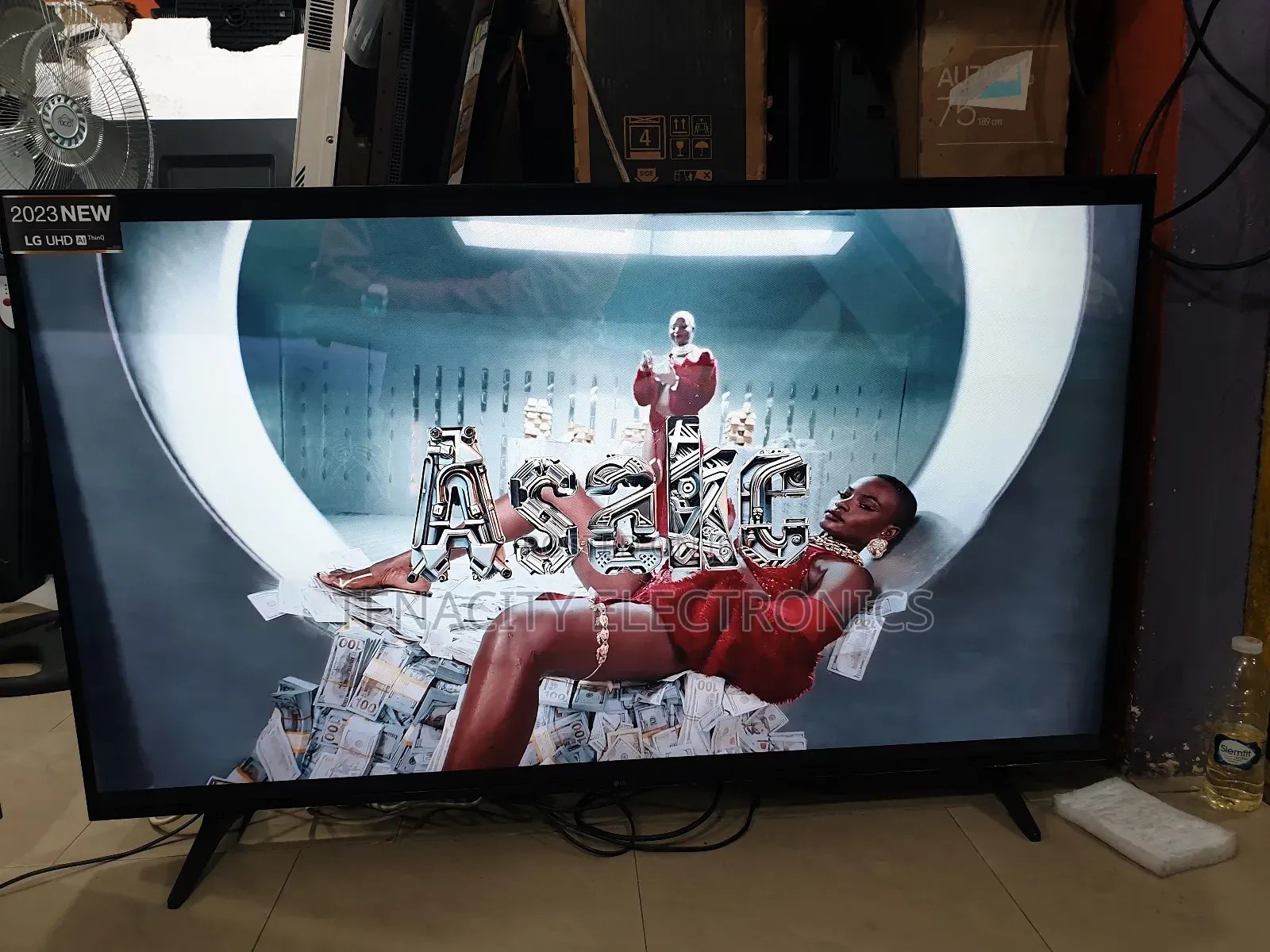 2023/Lg 55"Uhd HDR Edgeless Smart Tv