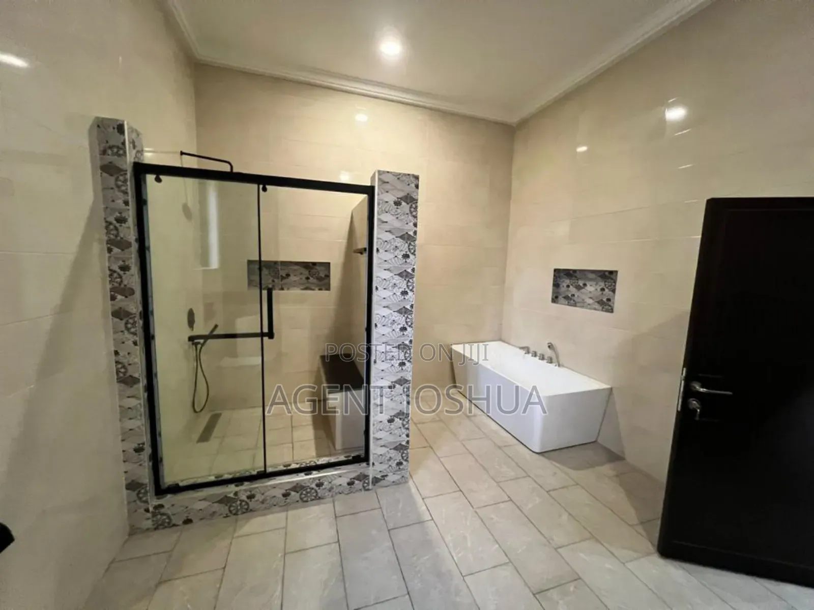 4bdrm House in Manet Junction, Airport Residential Area for sale