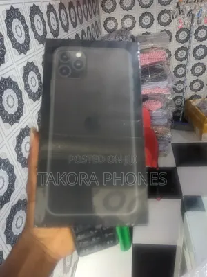New Apple iPhone 11 Pro 64 GB Green