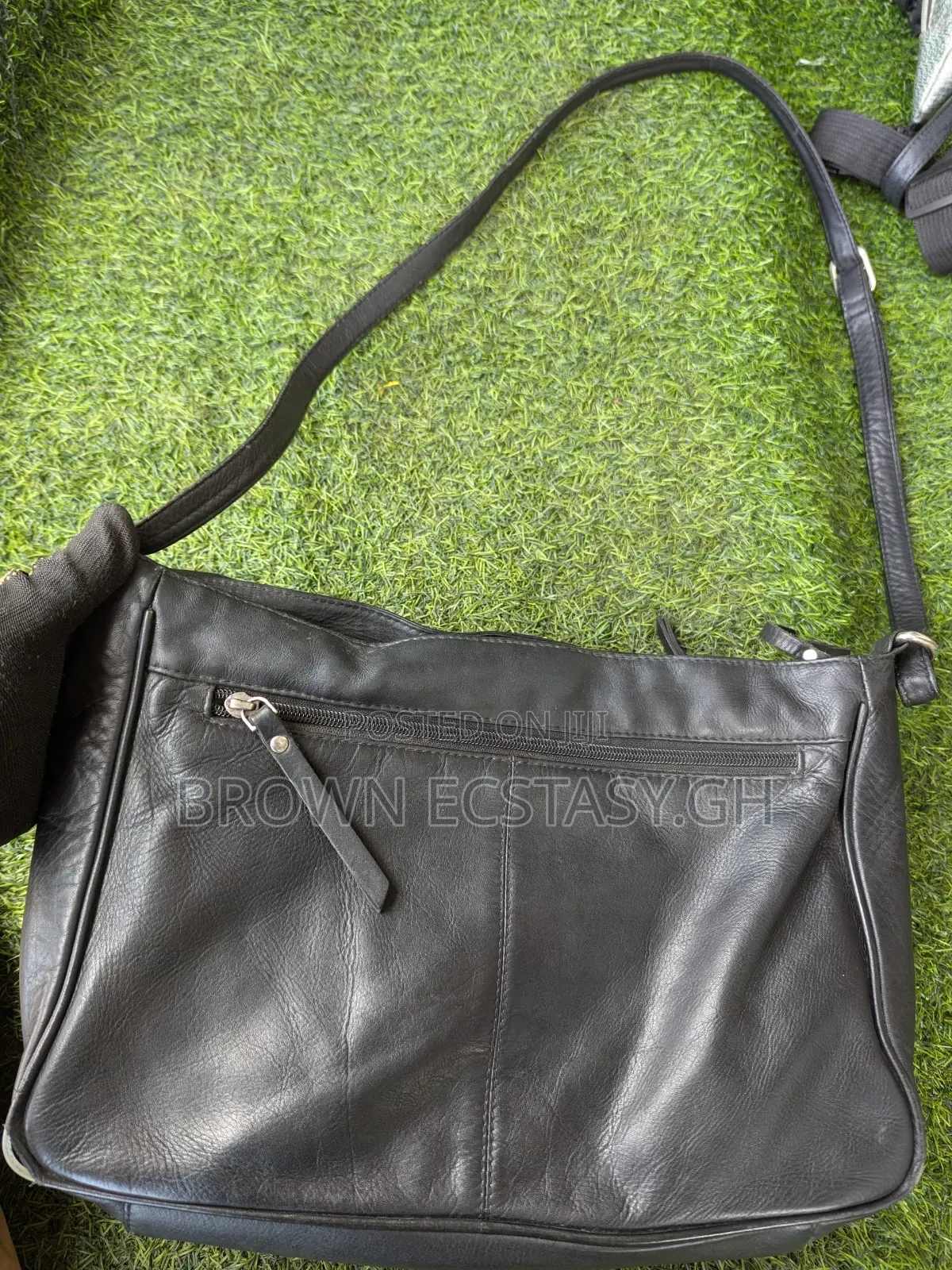 Gigi UK Used Crossbody Bag