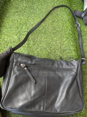 Gigi UK Used Crossbody Bag