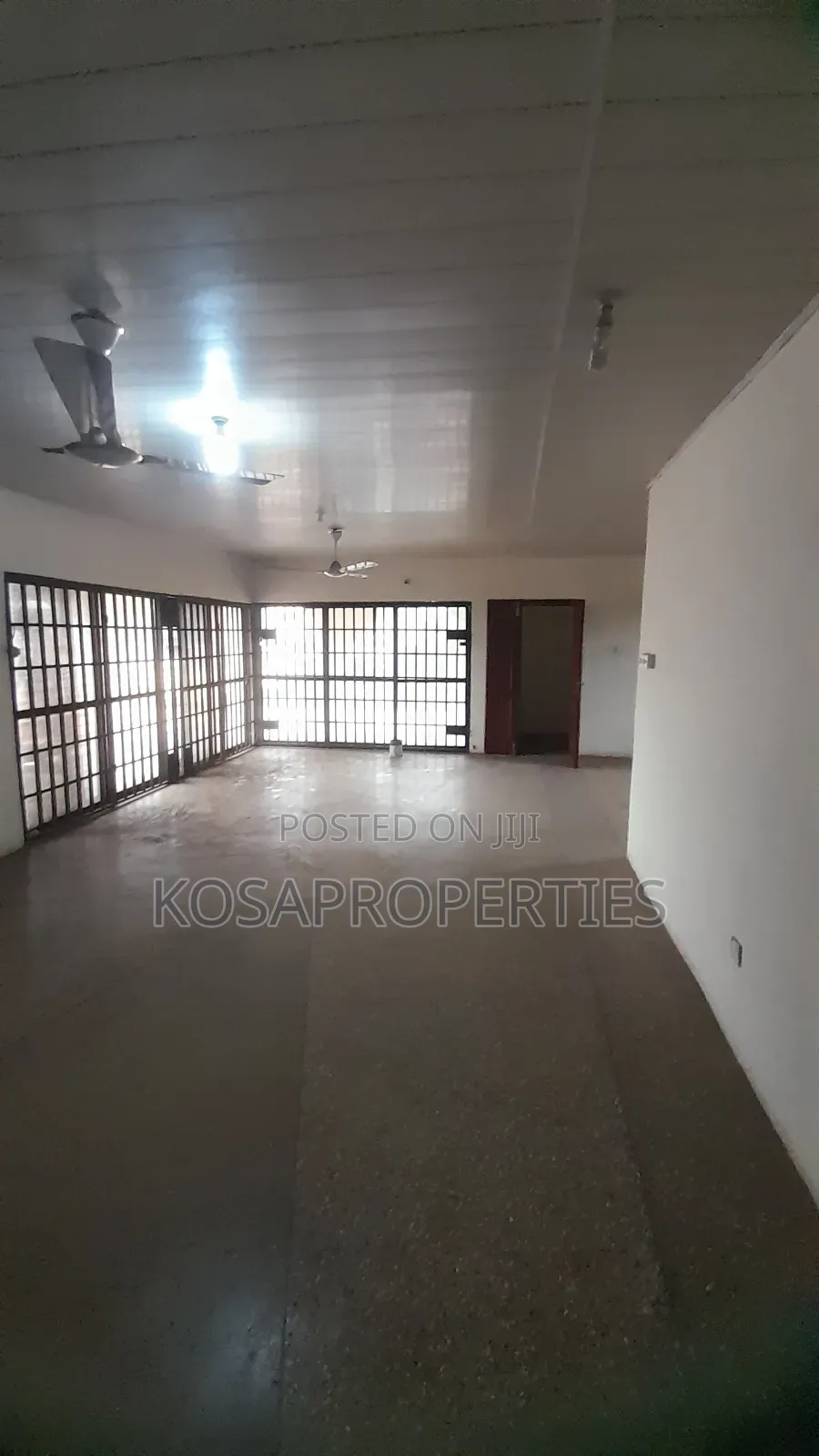 4bdrm Apartment in Labadi Palm Wine for rent