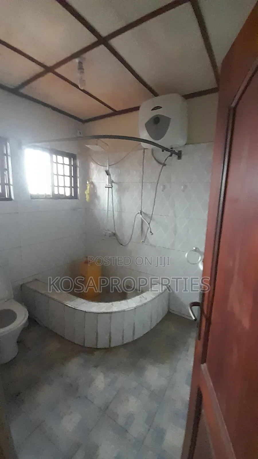 4bdrm Apartment in Labadi Palm Wine for rent