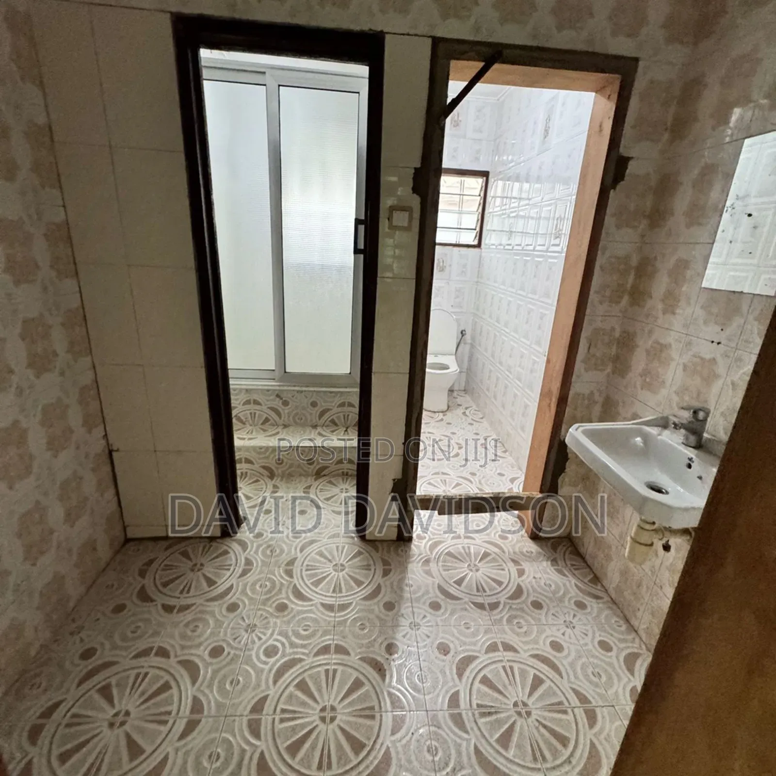 3bdrm House in 3 Bedroom Self, Tema Metropolitan for rent