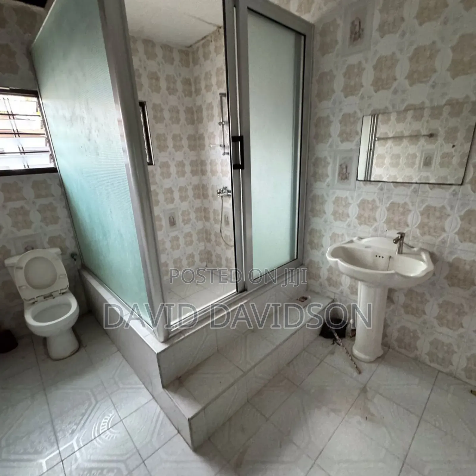 3bdrm House in 3 Bedroom Self, Tema Metropolitan for rent