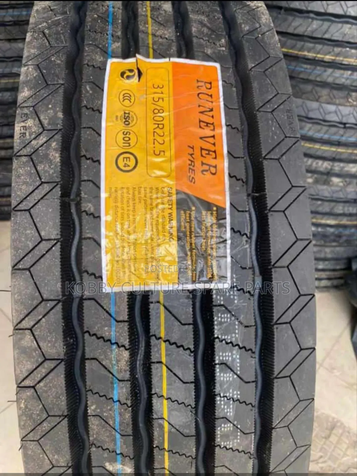 Original Runever 315/8022.5 Tyres Available for All Cars