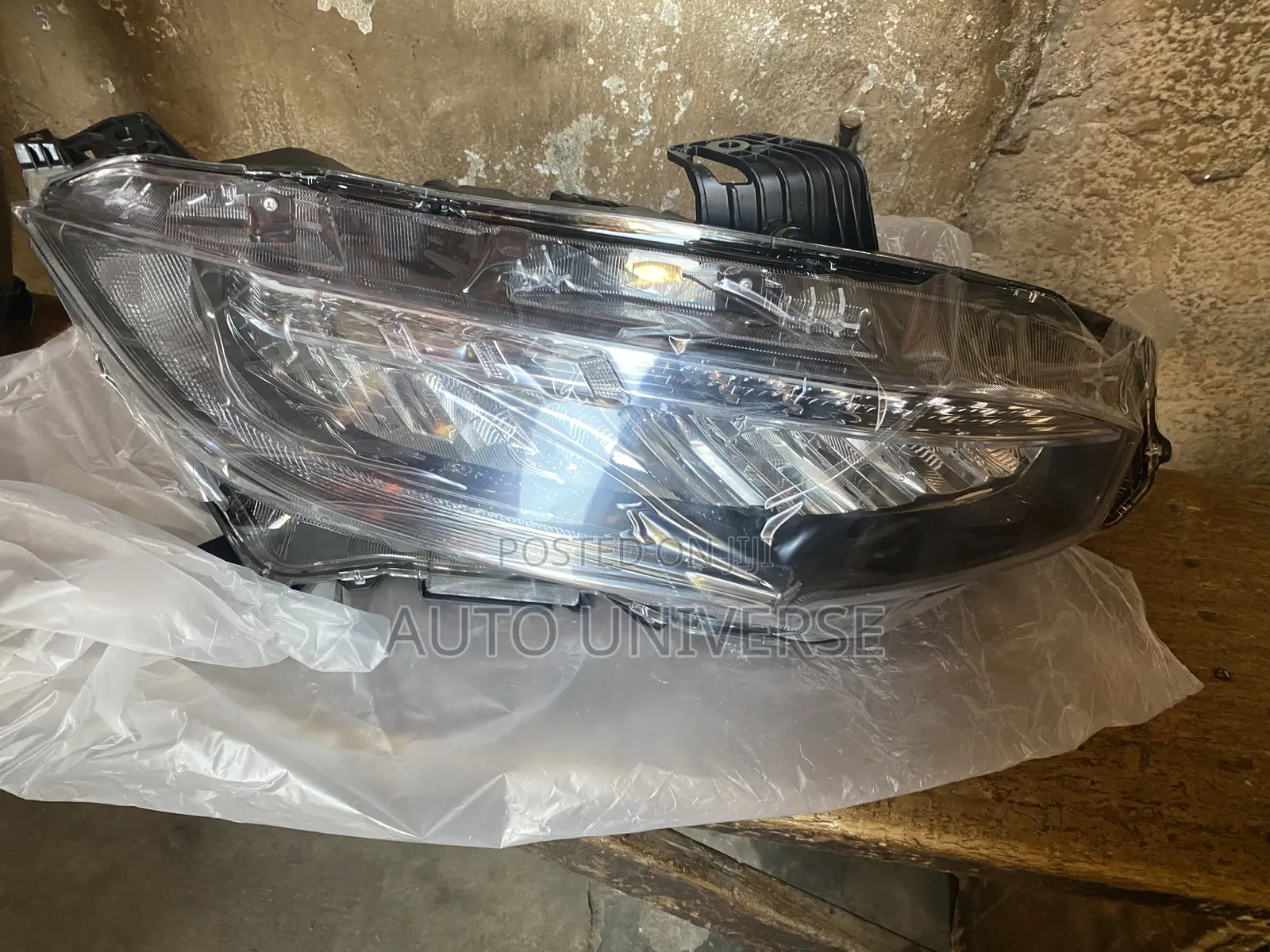 Honda Civic 2016 to 2019 LED Headlight Available