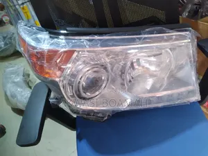 Toyota Landcruiser 2012/014 Headlight Pair