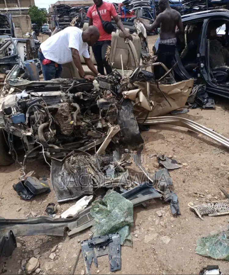 Toyota Highlander Full Body Parts Available 2005 to 2024