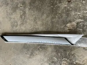 Hyundai Veloster 2013 Windshield Trim