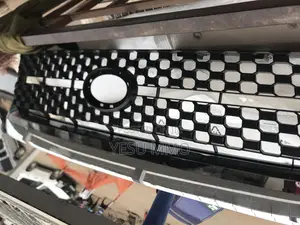 Tundra 2018 Front Shells