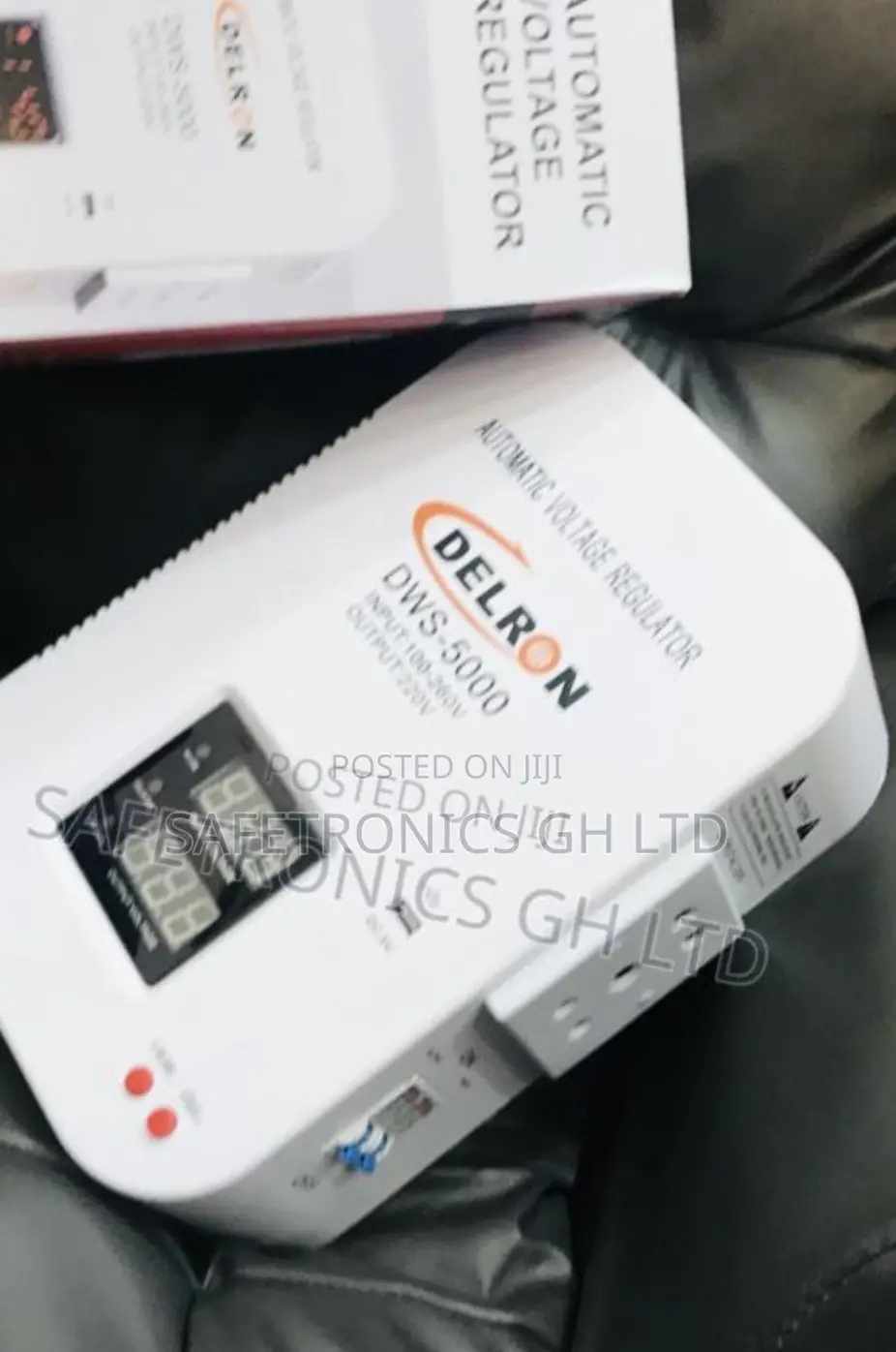 Delron DWS-1500 Wall Automatic Voltage Regulator