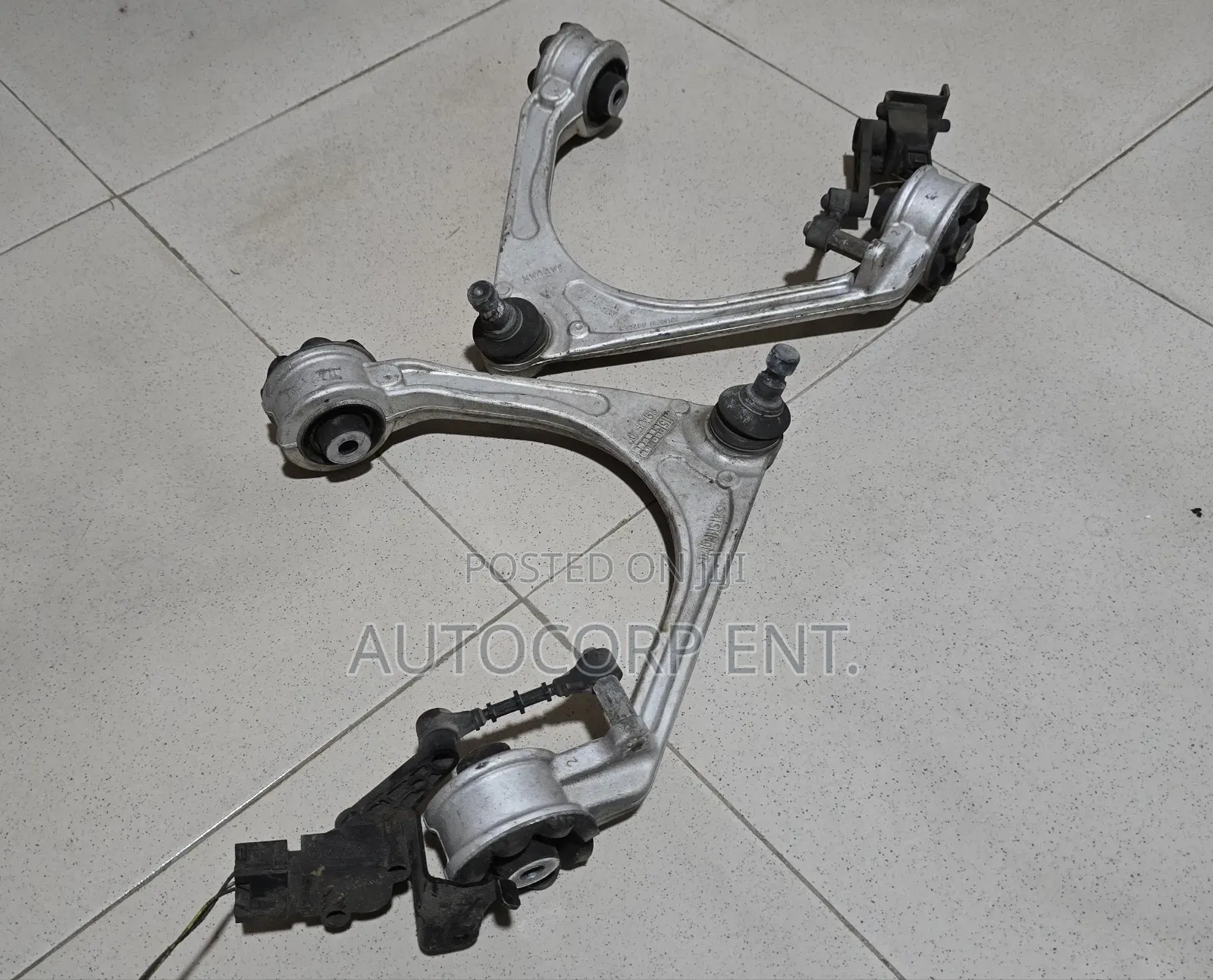 2016 - 2022 Jaguar Xe/ Xf Upper Control Arms