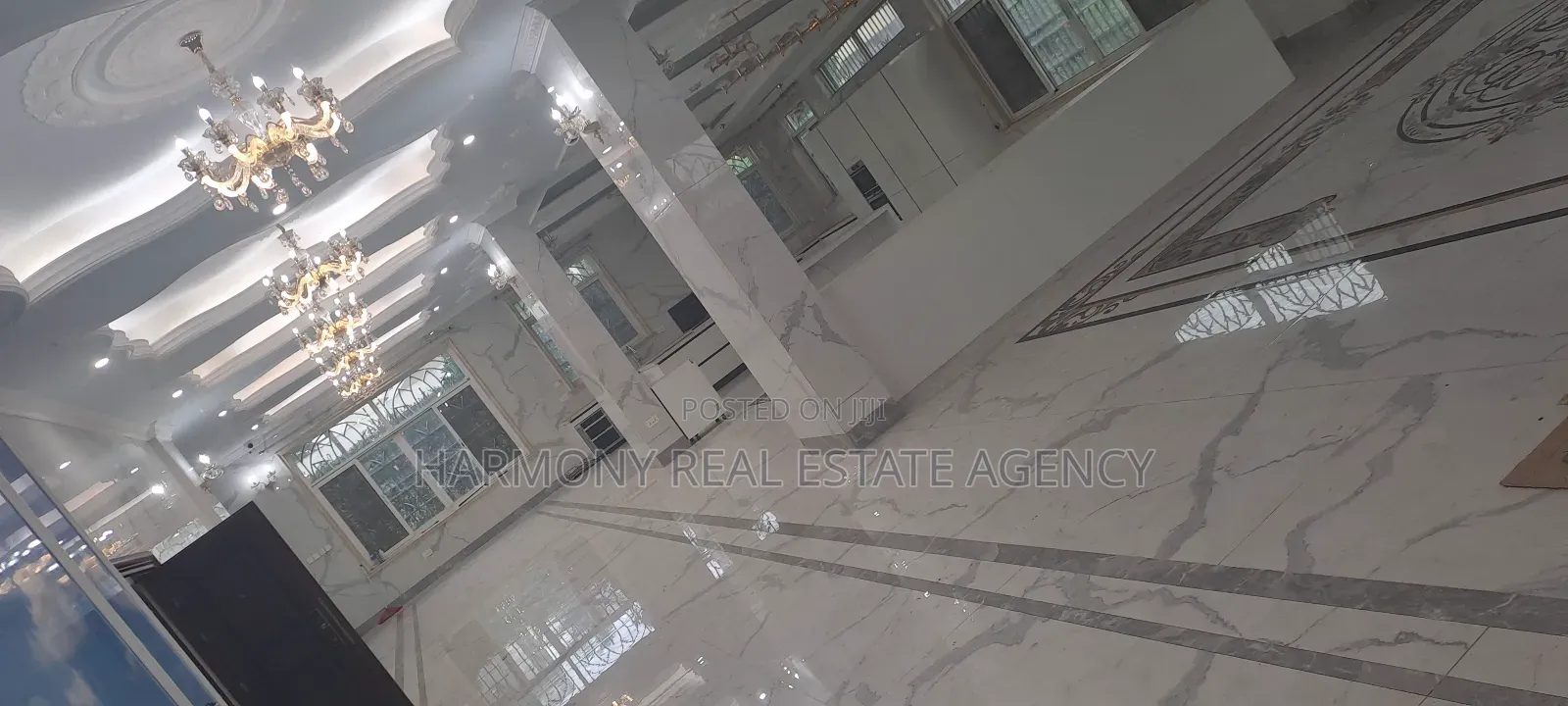 8bdrm House in Airport Residential Area for rent