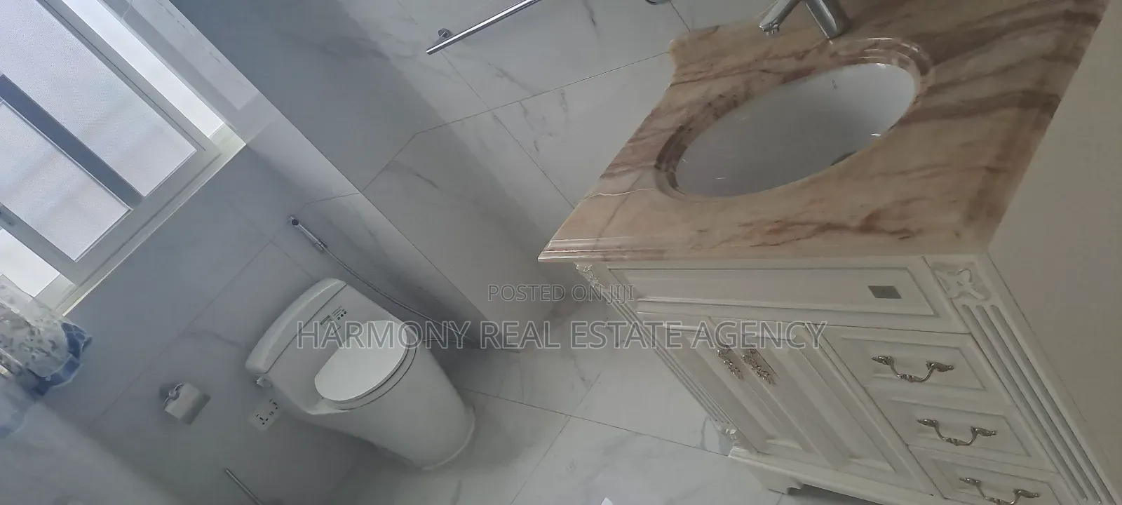 8bdrm House in Airport Residential Area for rent