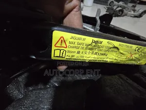 Original Jaguar Wheel Spanner Jerk Set - New