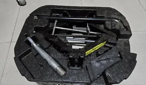 Original Jaguar Wheel Spanner Jerk Set - New