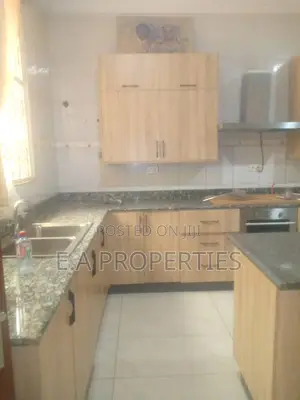 5bdrm House in E A Properties, ECOMOG for sale