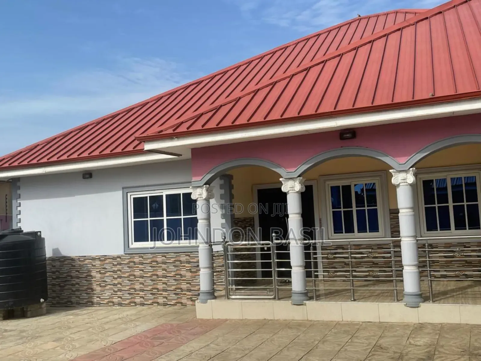 Furnished 5bdrm Bungalow in Galilea Market for sale