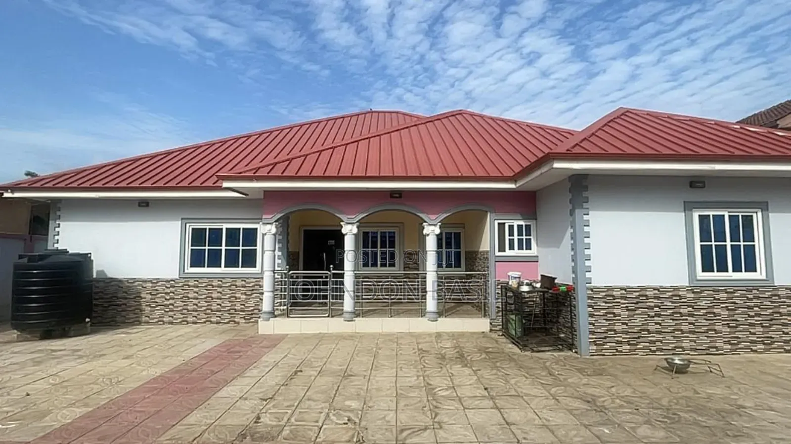 Furnished 5bdrm Bungalow in Galilea Market for sale