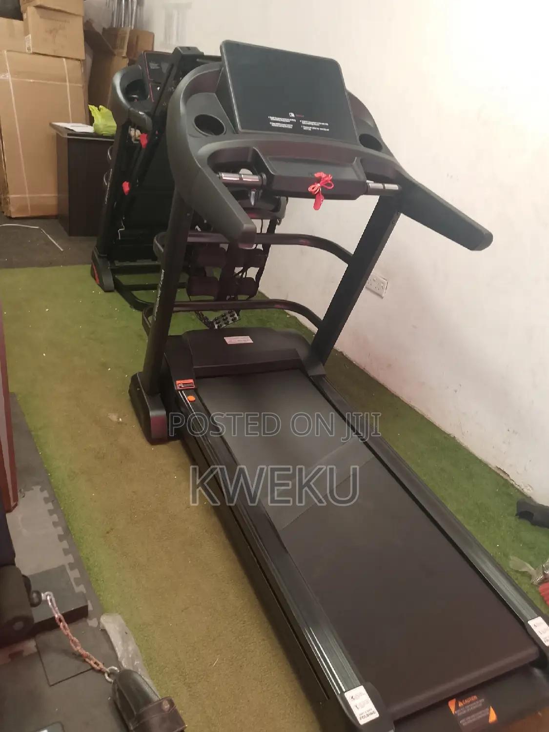 Luxury Q6 Treadmill With Massager Semi Commercial