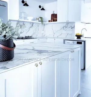 Marble Stone for Luxurious Kitchen Countertops/ Worktops