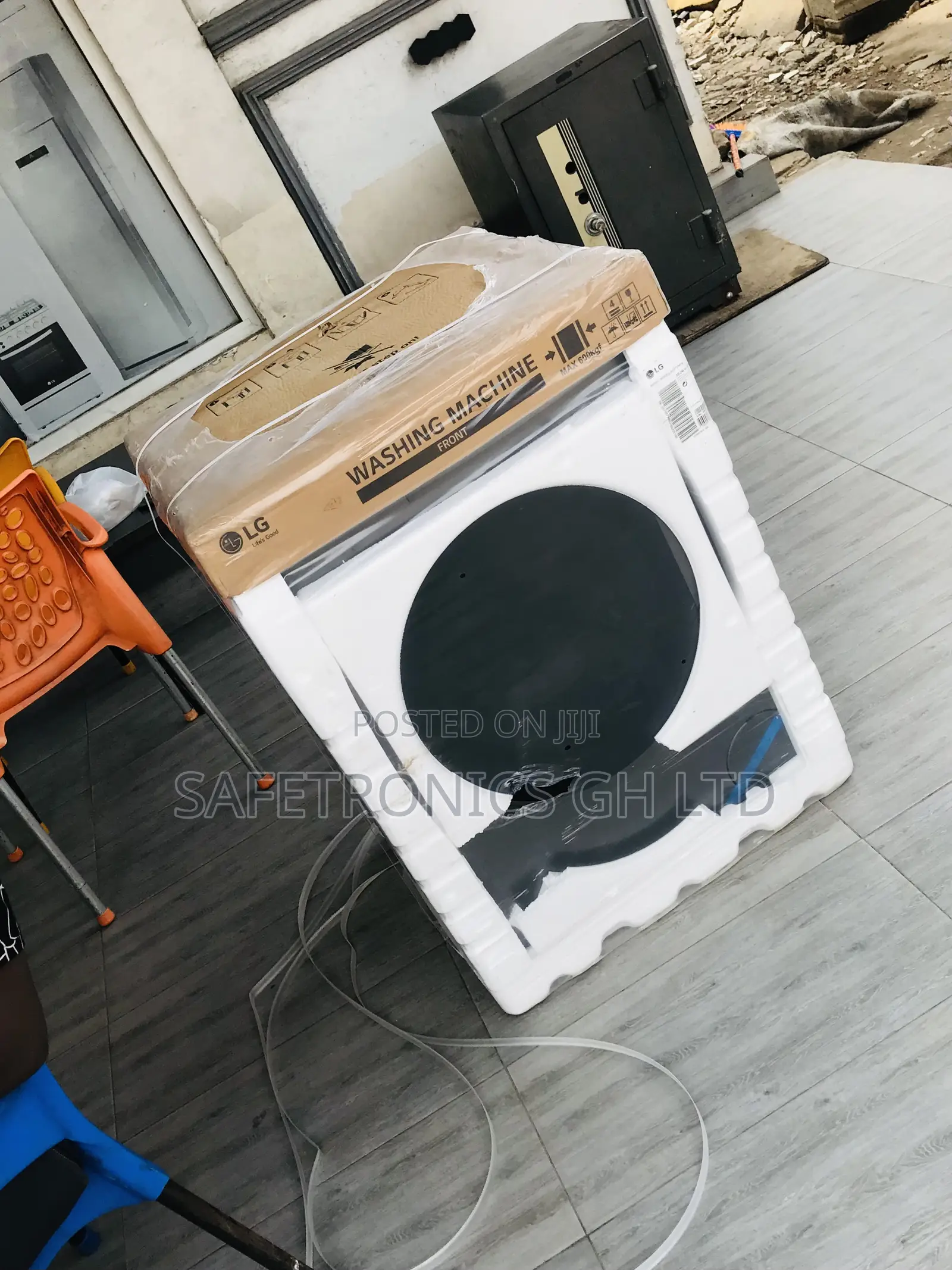 Sealed New LG F2T2TYM1S Frontload 8kg Full Automatic 