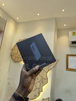 New Samsung Galaxy Z Fold6 256 GB Blue