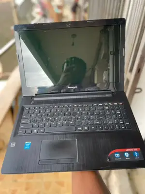 Laptop Lenovo IdeaPad 300 8GB Intel Core I5 HDD 500GB