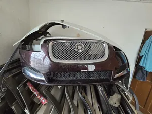 Jaguar XF X250 Front Bumper