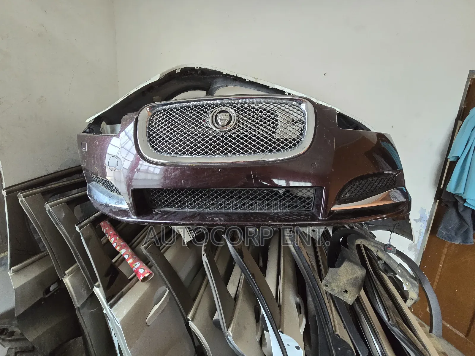 Jaguar XF X250 Front Bumper