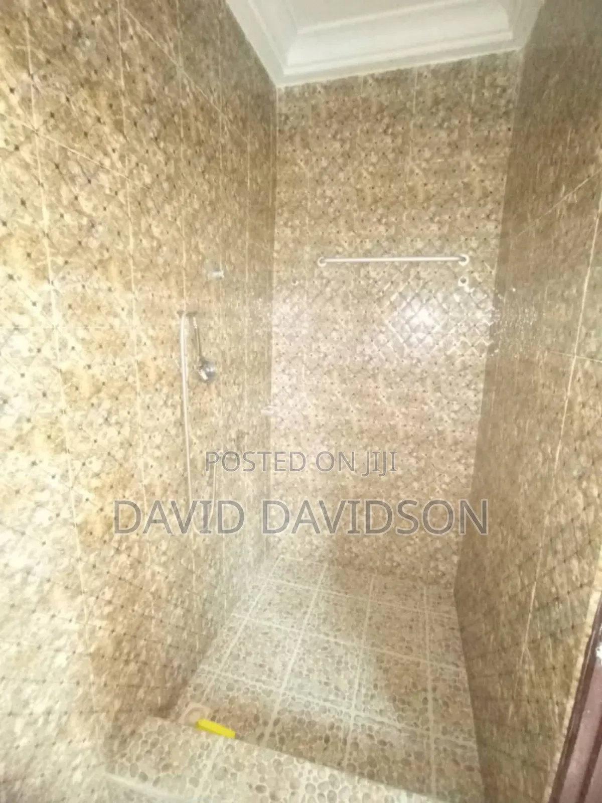 3bdrm House in 3 Bedroom Self, Tema Metropolitan for rent