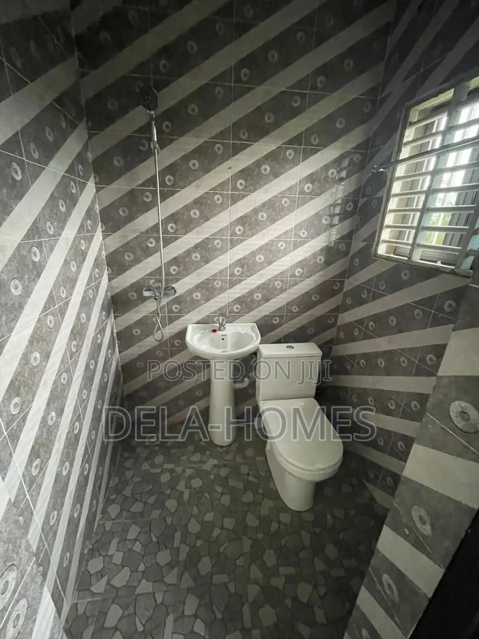 1bdrm Apartment in Adenta for rent