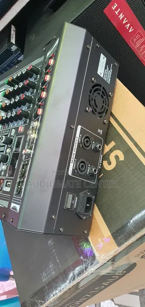 4 Channels Powered Mixer