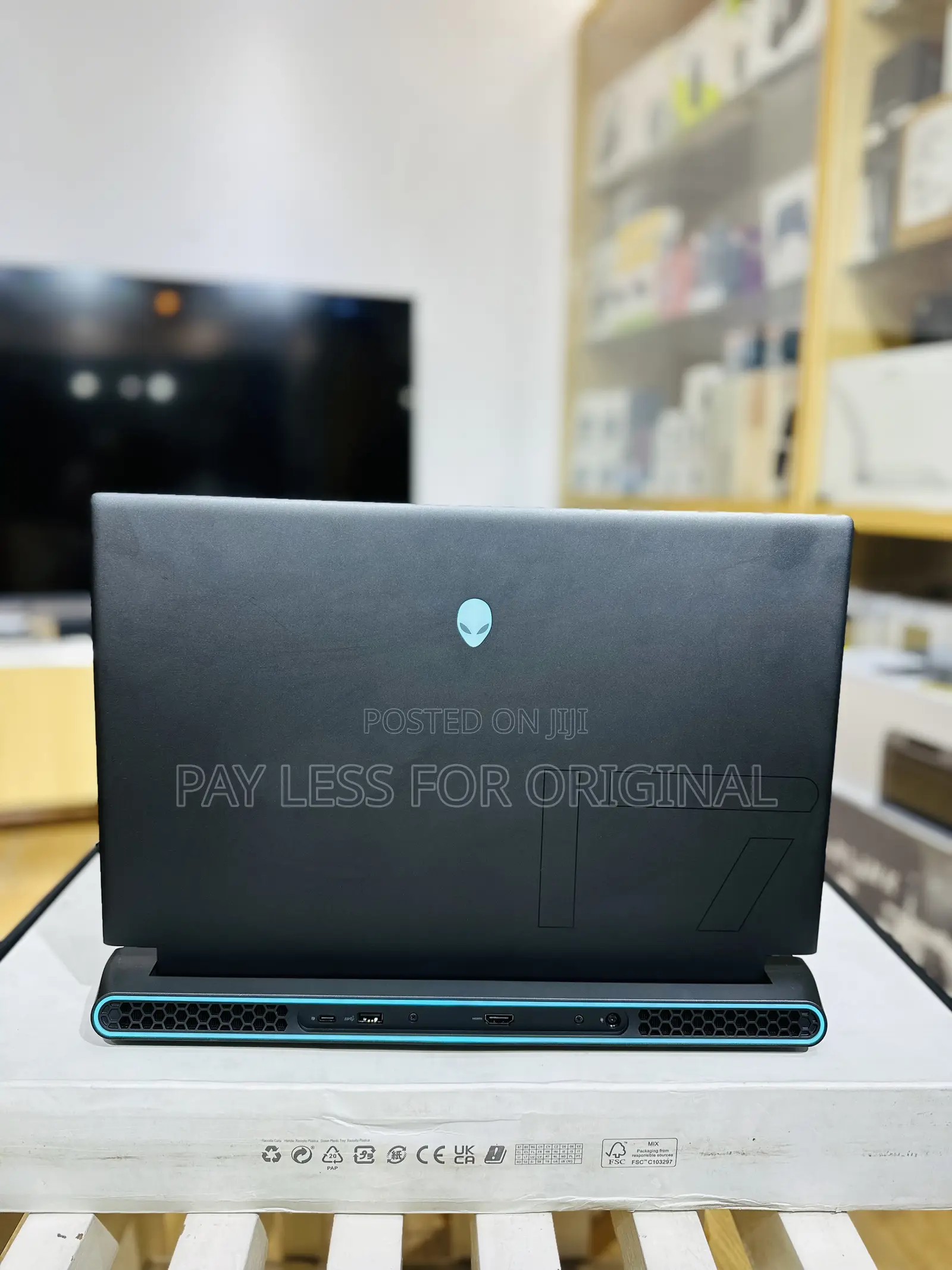 New Laptop Dell Alienware 17 R2 64GB AMD Ryzen 9 SSD 1T