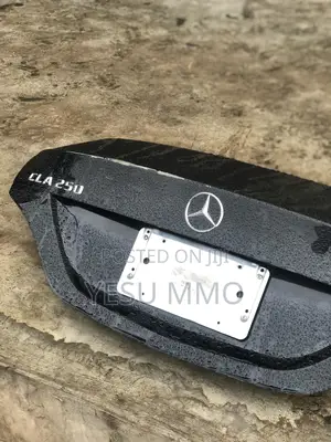 Benz CLA 2017 Boot