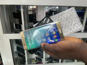 Samsung Galaxy S6 Edge Plus 32 GB Gold