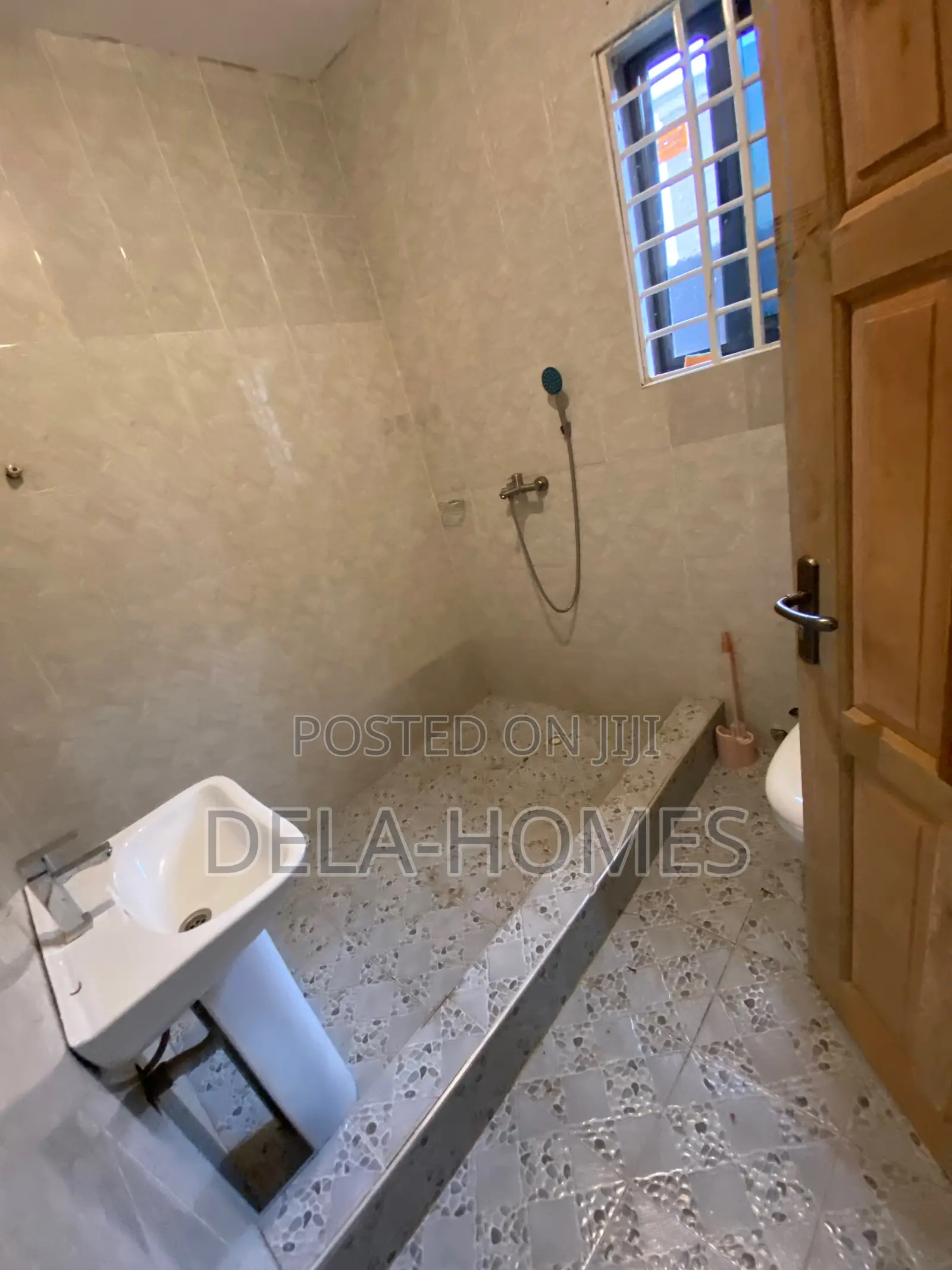 1bdrm Apartment in 670, Adenta for rent