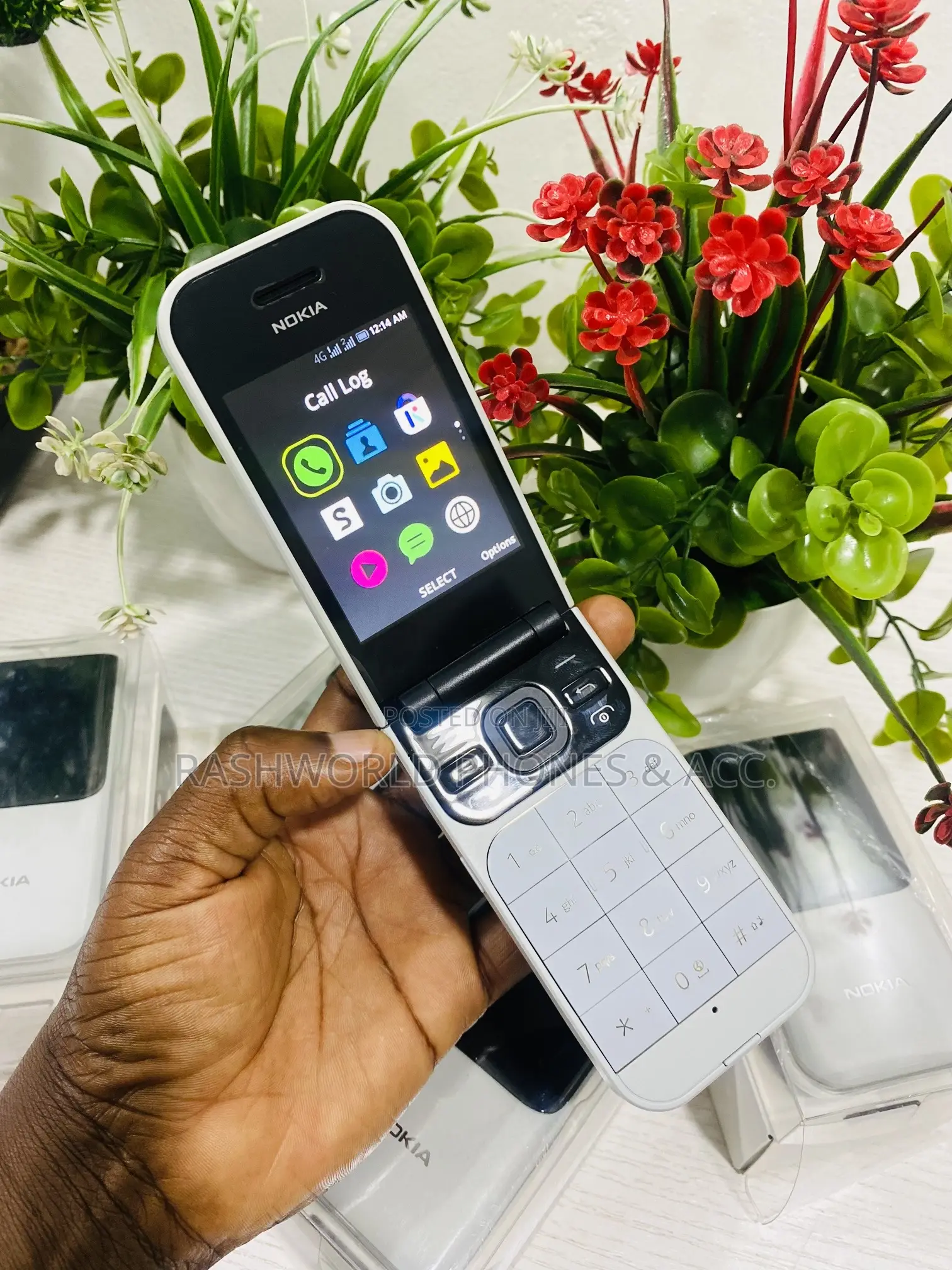New Nokia 2720 Flip 512 GB White
