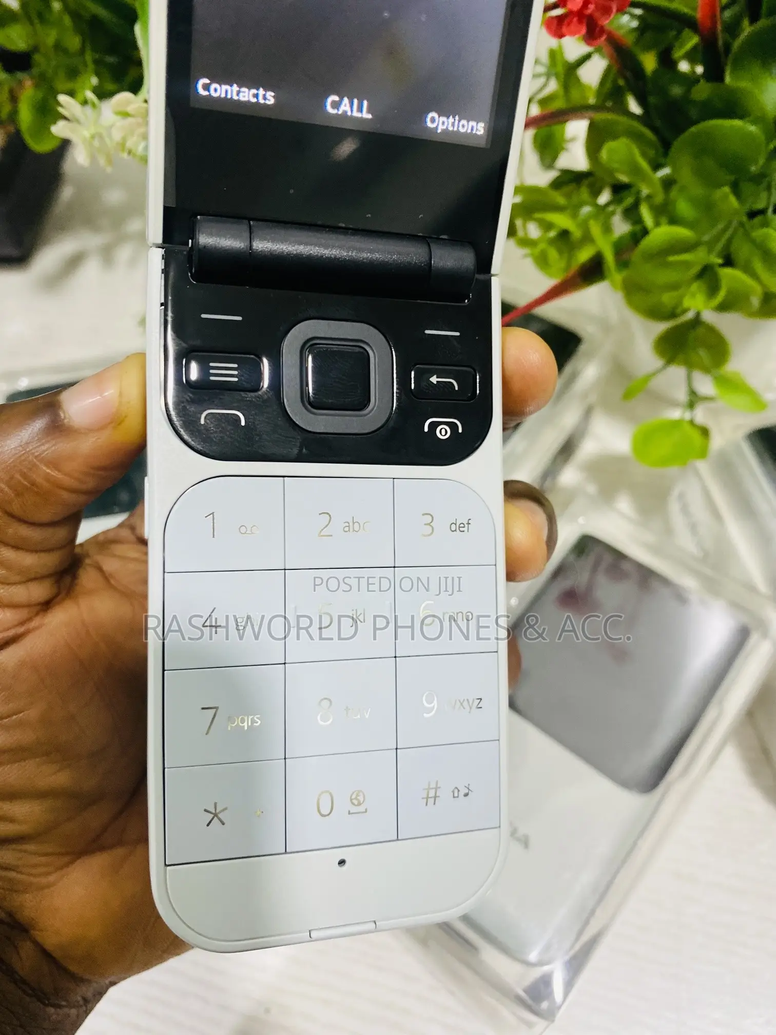 New Nokia 2720 Flip 512 GB White