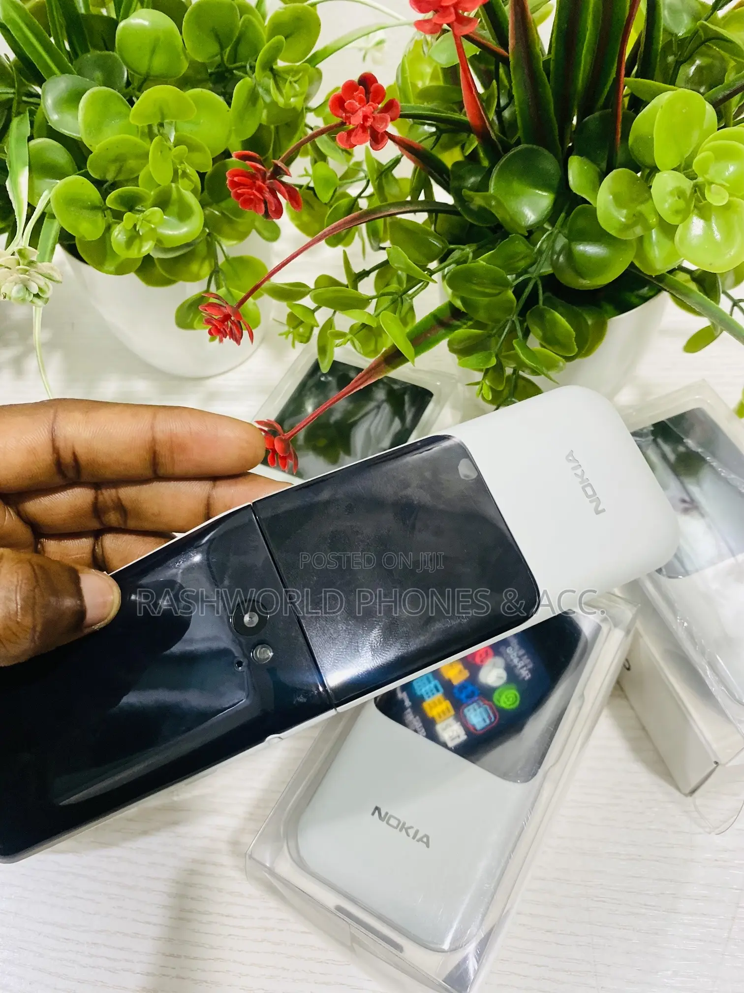 New Nokia 2720 Flip 512 GB White