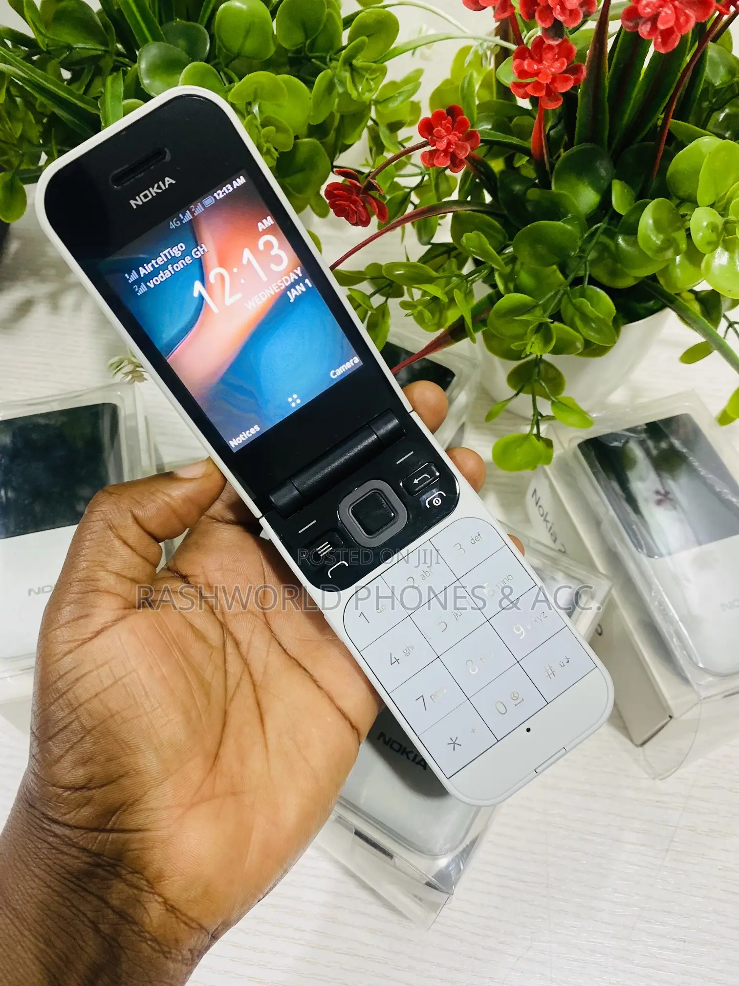 New Nokia 2720 Flip 512 GB White