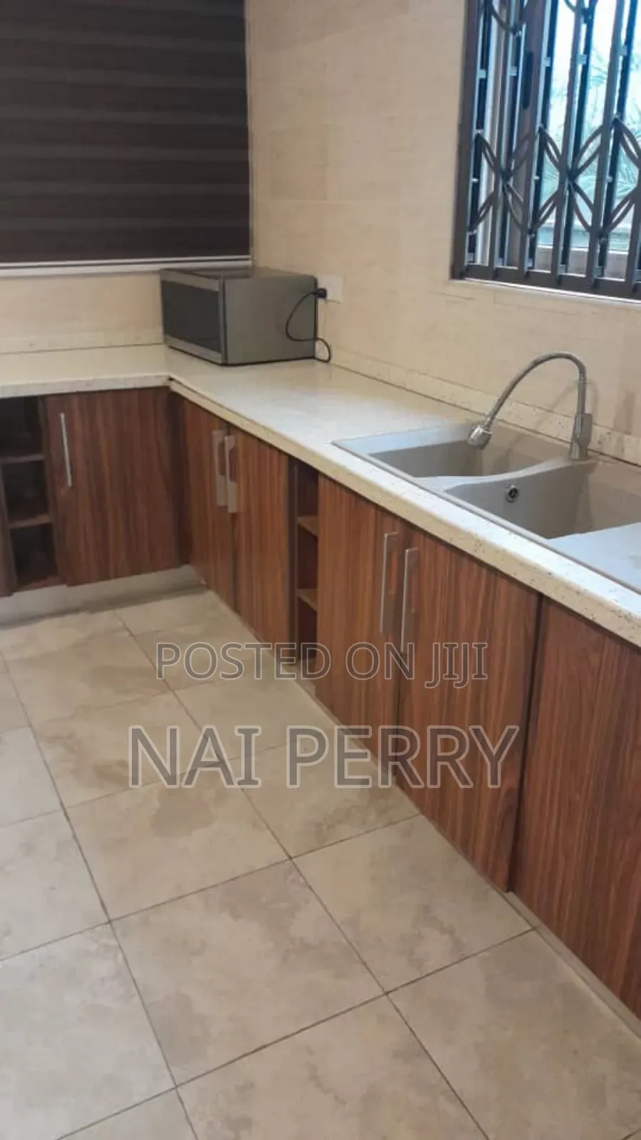 Furnished 3bdrm Townhouse / Terrace for rent