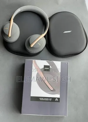 Bose 700 Wireless Headset With Case ( Noise Cancelation )