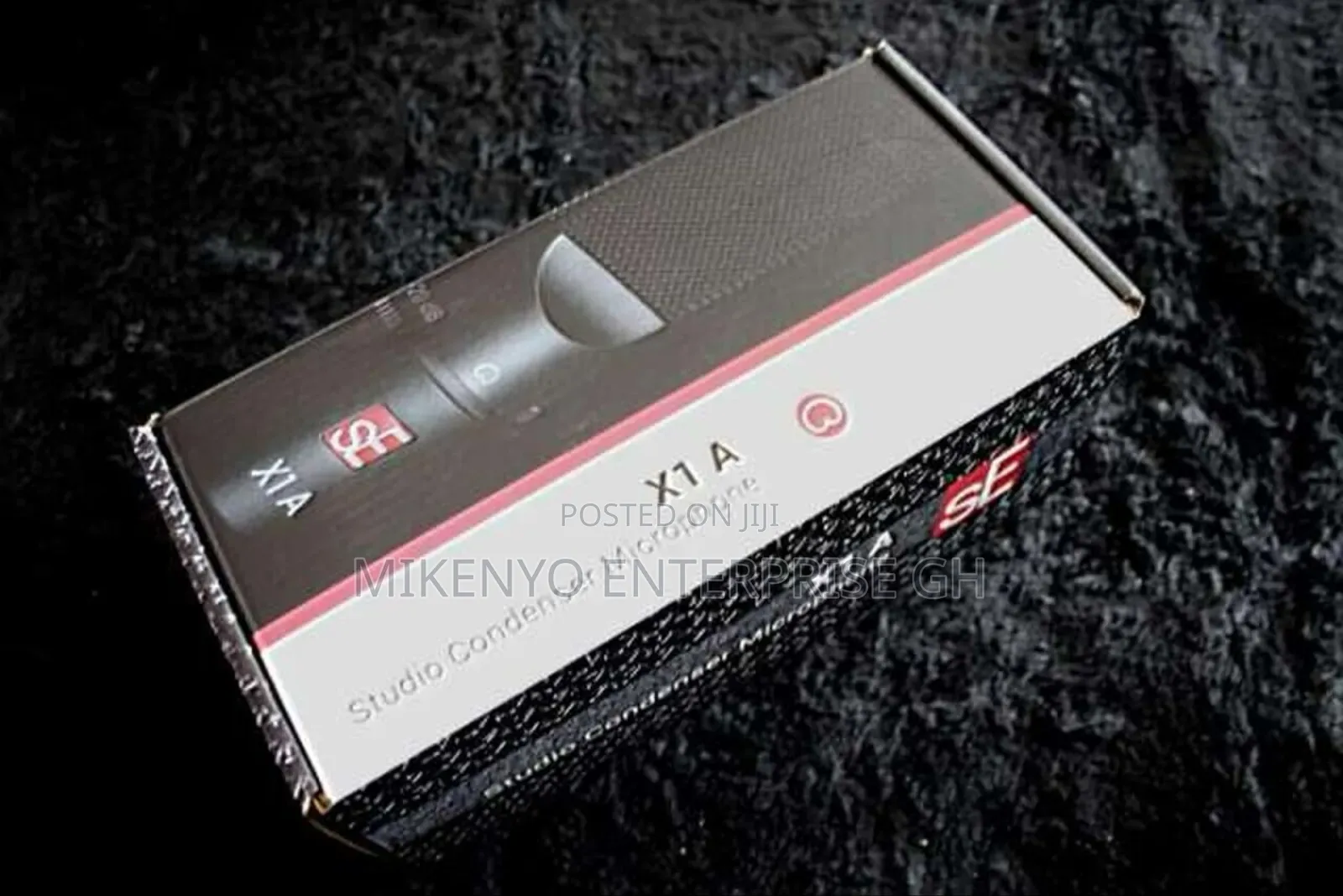 Se Electronics X1 a Large Diaphragm Condenser Microphone
