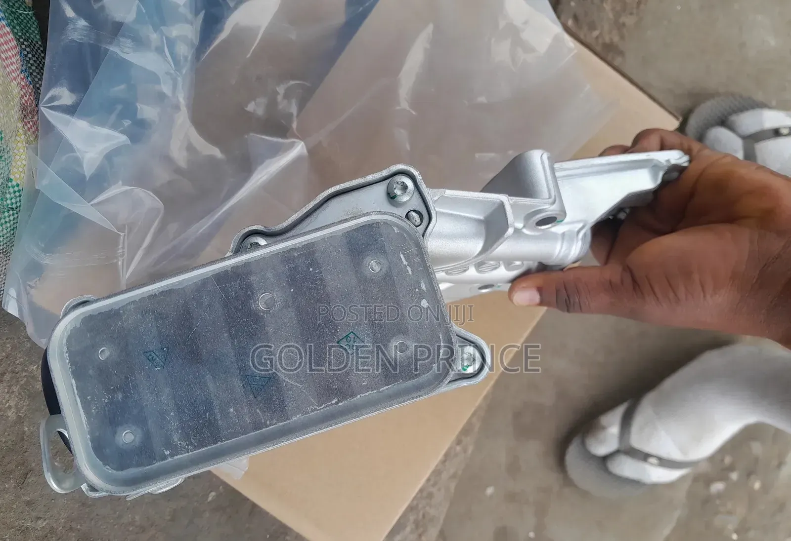 Mercedes R-Class R350 V6 3.5L Oil Coolant