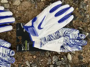 Original NFL Gloves Available at Cool Price