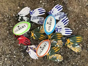 Original NFL Gloves Available at Cool Price